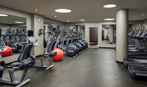 Crowne Plaza JFK Airport New York City an IHG Hotel image 15