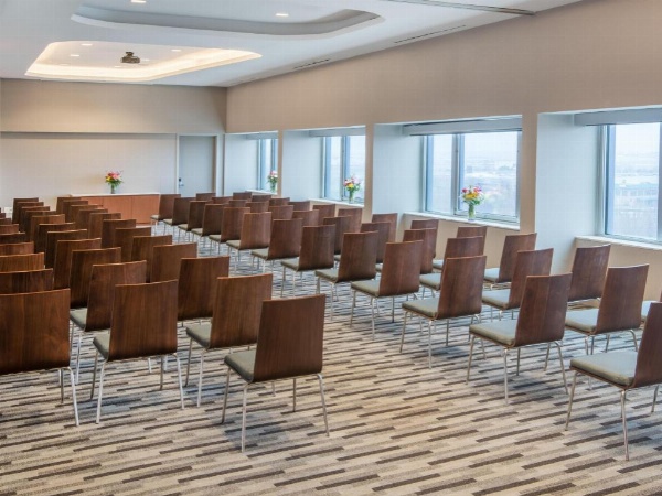 Crowne Plaza JFK Airport New York City an IHG Hotel image 17